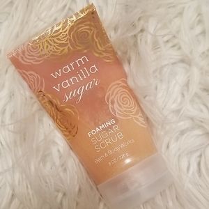 NEW BBW Warm Vanilla Sugar Foaming Scrub